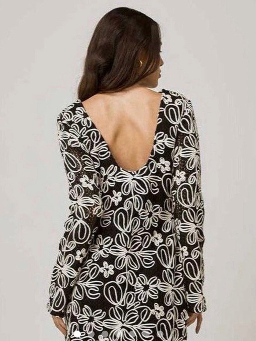 Mon Renn, Bodycon mesh dress with delicate white floral embroidery